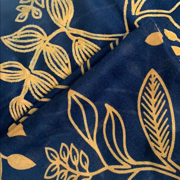 scarf - Picture 5 of 5